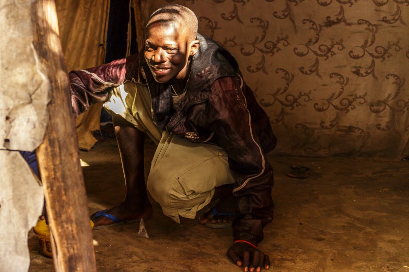 jour16-daara-kid-shadow