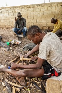 jour4-sculpteur-ébène2